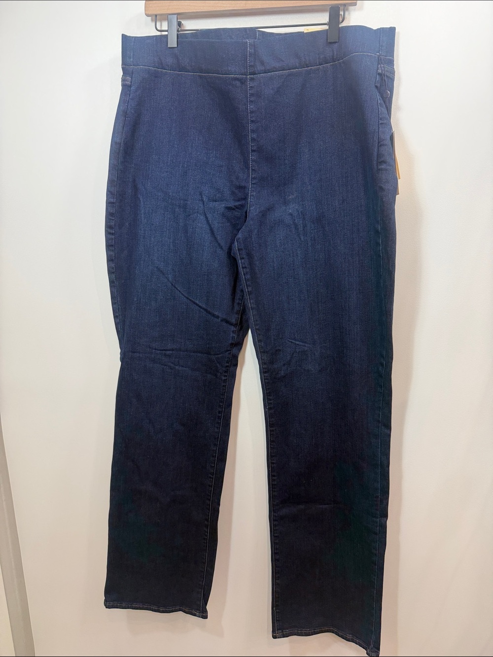NYDJ Bailey relaxed pull on straight leg jeans size 16. NWT